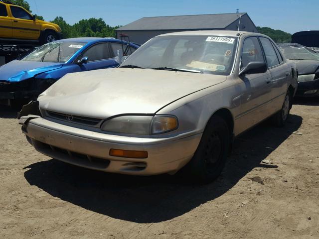 4T1BG12K1TU822534 - 1996 TOYOTA CAMRY DX GOLD photo 2