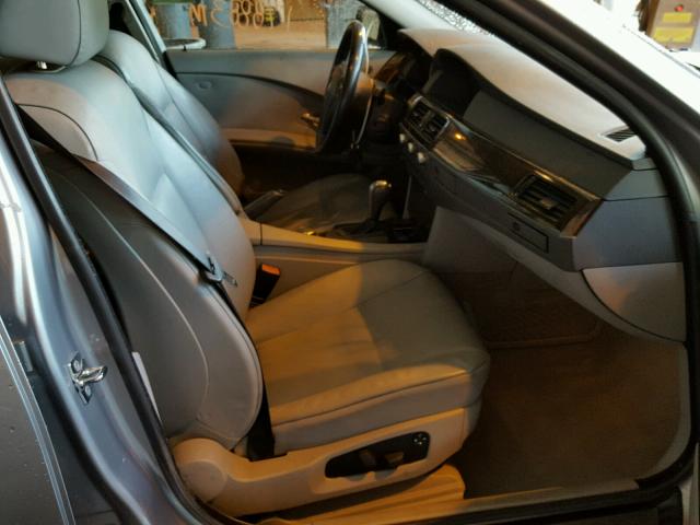 WBANF33596CS37569 - 2006 BMW 525 XI SILVER photo 5