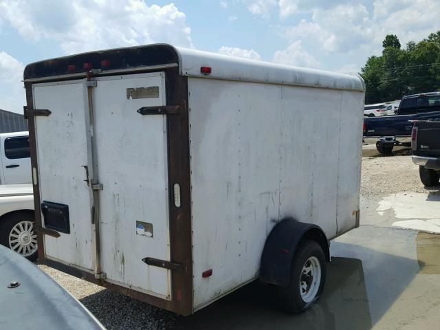 47ZFB1011YX008439 - 2000 UTILITY TRAILER WHITE photo 4