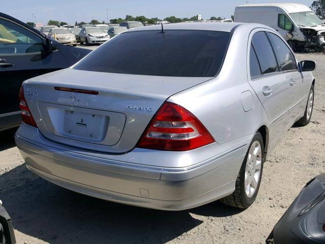 WDBRF81J15F671739 - 2005 MERCEDES-BENZ C 240 4MAT SILVER photo 4