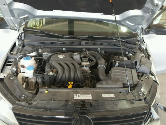 3VW2K7AJ2EM258167 - 2014 VOLKSWAGEN JETTA BASE Արծաթագույն լուսանկար 7