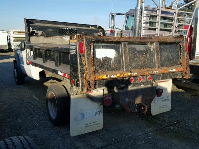 1FDAF56P15EC57033 - 2005 FORD F550 SUPER WHITE photo 3