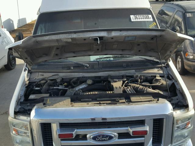 1FDSS34P18DB09935 - 2008 FORD ECONOLINE WHITE photo 7