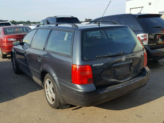 WVWVD23B6YE273011 - 2000 VOLKSWAGEN PASSAT GLX 蓝色 照片 3