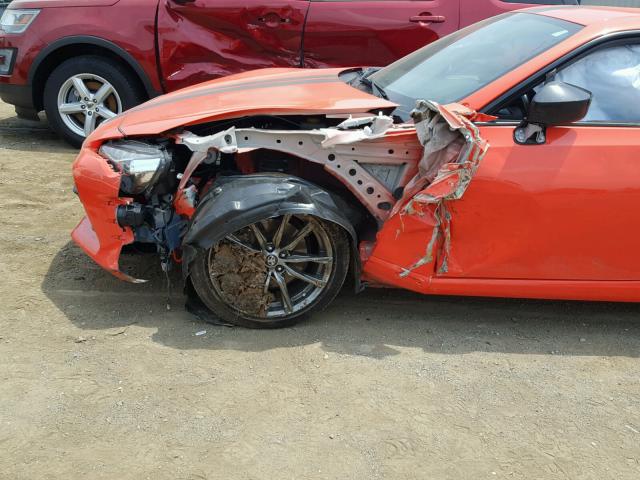 JF1ZNAA14H8707675 - 2017 TOYOTA 86 BASE ORANGE photo 9