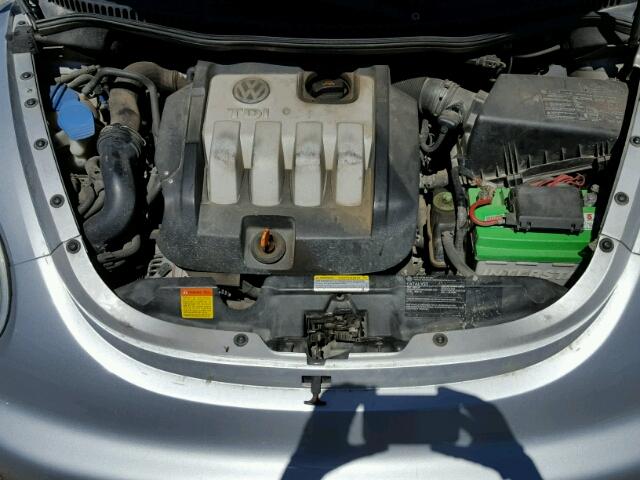 3VWCR21C65M411573 - 2005 VOLKSWAGEN NEW BEETLE ვერცხლისფერი ფოტო 7