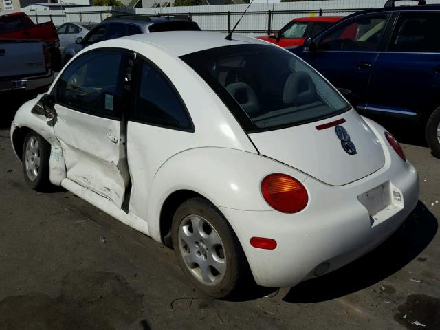 3VWBC21C2YM447665 - 2000 VOLKSWAGEN NEW BEETLE თეთრი ფოტო 3