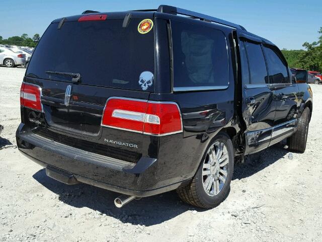 5LMFU275X7LJ14696 - 2007 LINCOLN NAVIGATOR შავი ფოტო 4