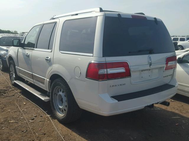 5LMFU28567LJ21675 - 2007 LINCOLN NAVIGATOR WHITE photo 3
