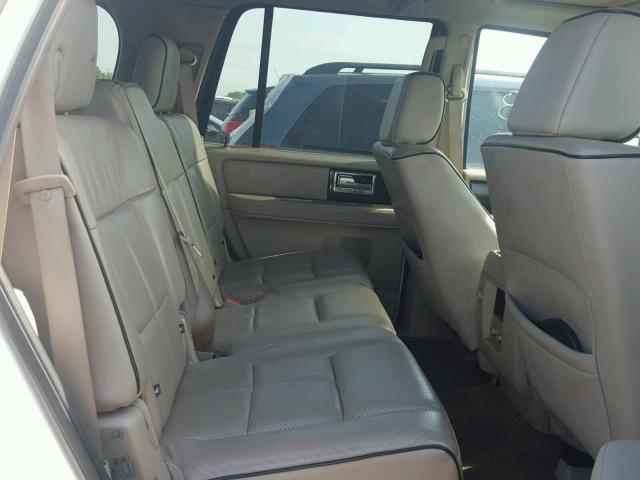 5LMFU28567LJ21675 - 2007 LINCOLN NAVIGATOR WHITE photo 6