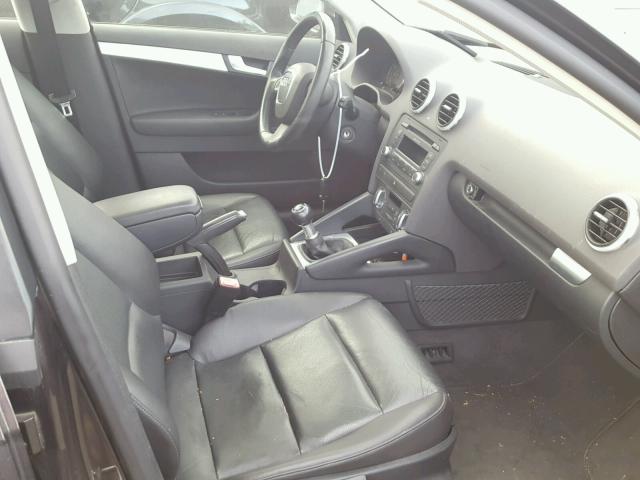 WAUHE78PX9A058751 - 2009 AUDI A3 2.0T GRAY photo 5