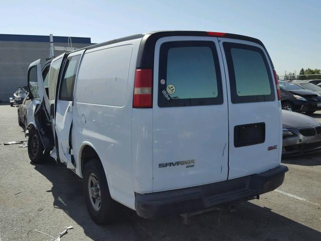 1GTFH15TX61179145 - 2006 GMC SAVANA G15 WHITE photo 3