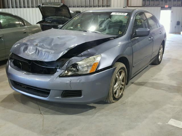 1HGCM56317A006377 - 2007 HONDA ACCORD SE BLUE photo 2