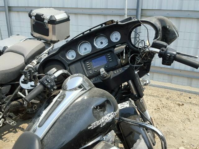 1HD1KBC19HB654590 - 2017 HARLEY-DAVIDSON FLHX STREE BLACK photo 5