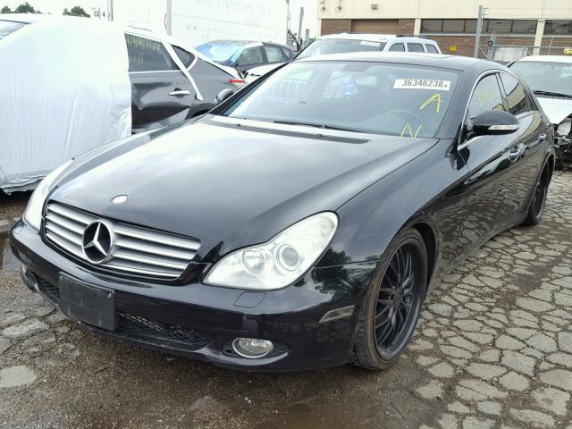 WDDDJ75X16A056499 - 2006 MERCEDES-BENZ CLS 500C BLACK photo 2