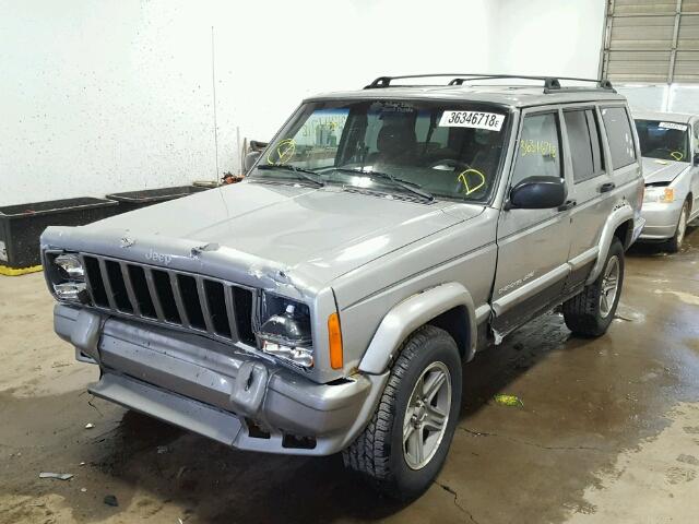 1J4FF58SXYL177073 - 2000 JEEP CHEROKEE C SILVER photo 2