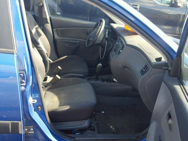 KNADE223796533668 - 2009 KIA RIO BASE BLUE photo 5