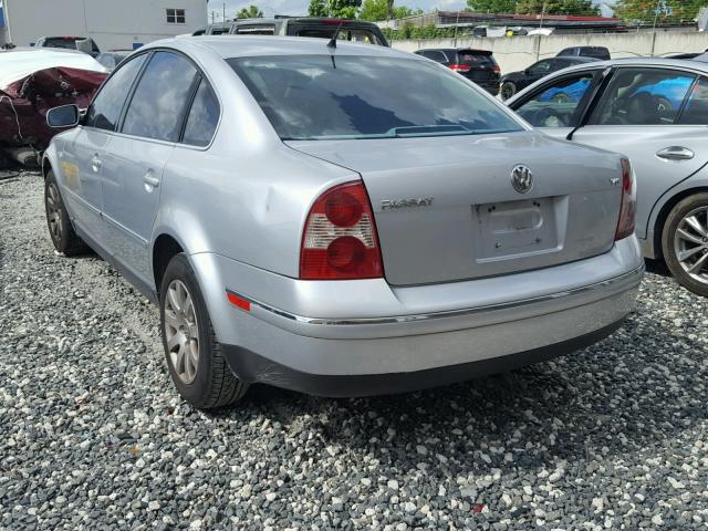 WVWRH63BX3P094755 - 2003 VOLKSWAGEN PASSAT GLX 银色 照片 3