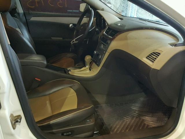 1G1ZE5E11BF310528 - 2011 CHEVROLET MALIBU LTZ 白色 照片 5