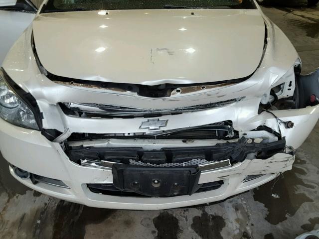1G1ZE5E11BF310528 - 2011 CHEVROLET MALIBU LTZ 白色 照片 9