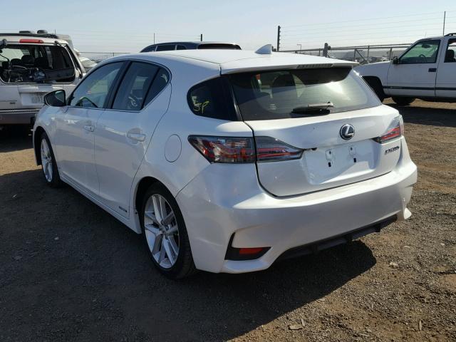 JTHKD5BH0H2289277 - 2017 LEXUS CT 200 WHITE photo 3