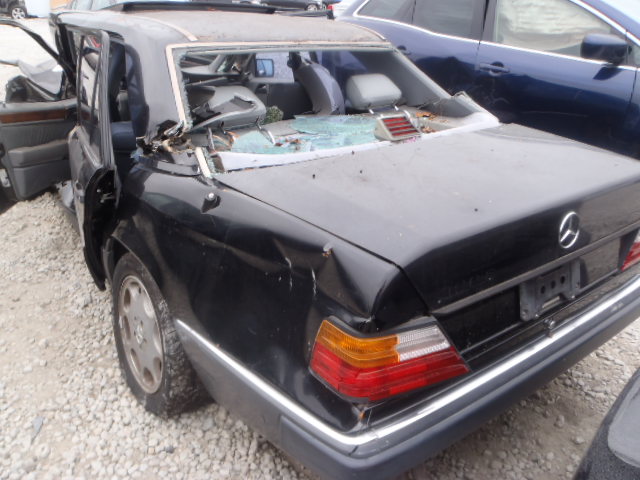 WDBEA30D7LB158821 - 1990 MERCEDES-BENZ 300E BLACK photo 10