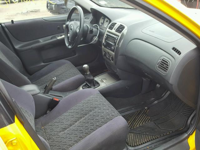 JM1BJ245521541940 - 2002 MAZDA PROTEGE PR YELLOW photo 5