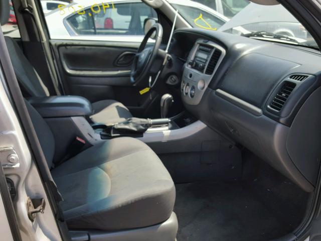 4F2YZ02Z26KM34759 - 2006 MAZDA TRIBUTE I SILVER photo 5