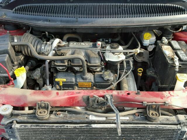 2C4GP64L95R372161 - 2005 CHRYSLER TOWN & COU RED photo 7