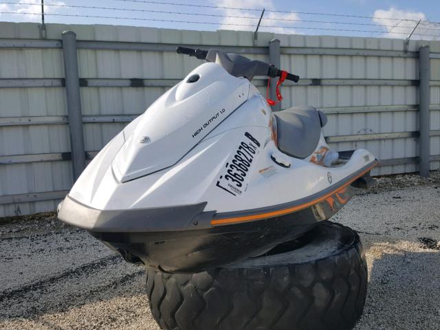 YAMA1595L516 - 2016 YAMAHA MARINE LOT WHITE photo 2