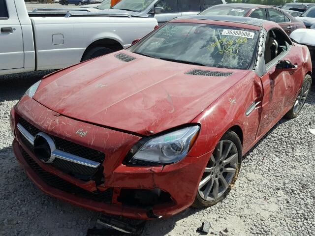 WDDPK3JA4GF115103 - 2016 MERCEDES-BENZ SLK 300 RED photo 2