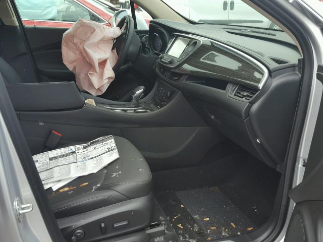 LRBFX1SA6JD025091 - 2018 BUICK ENVISION E SILVER photo 5