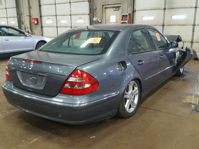 WDBUF83J25X184079 - 2005 MERCEDES-BENZ E 500 4MAT GRAY photo 4