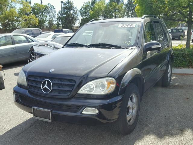 4JGAB57E45A550747 - 2005 MERCEDES-BENZ ML 350 BLACK photo 2