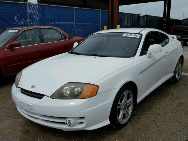 KMHHN65FX3U083742 - 2003 HYUNDAI TIBURON GT WHITE photo 2