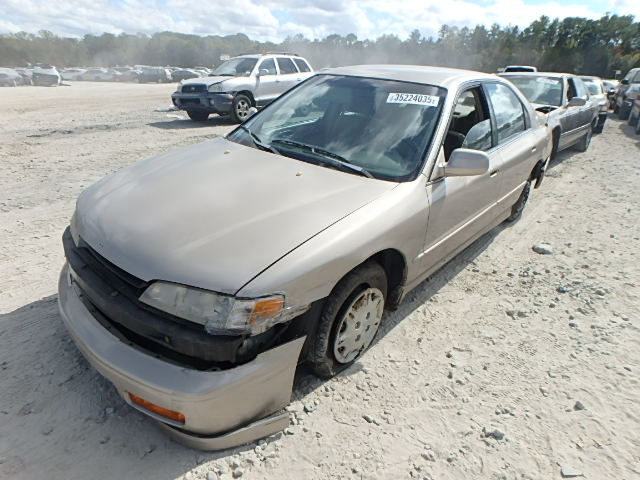 JHMCD5635SC021796 - 1995 HONDA ACCORD LX GOLD photo 2