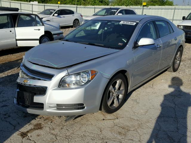 1G1ZC5E07CF388004 - 2012 CHEVROLET MALIBU 1LT ვერცხლისფერი ფოტო 2