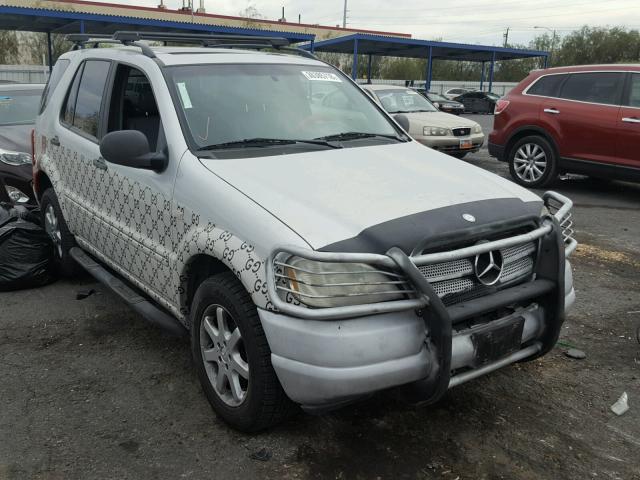 4JGAB72E7XA067999 - 1999 MERCEDES-BENZ ML 430 SILVER photo 1