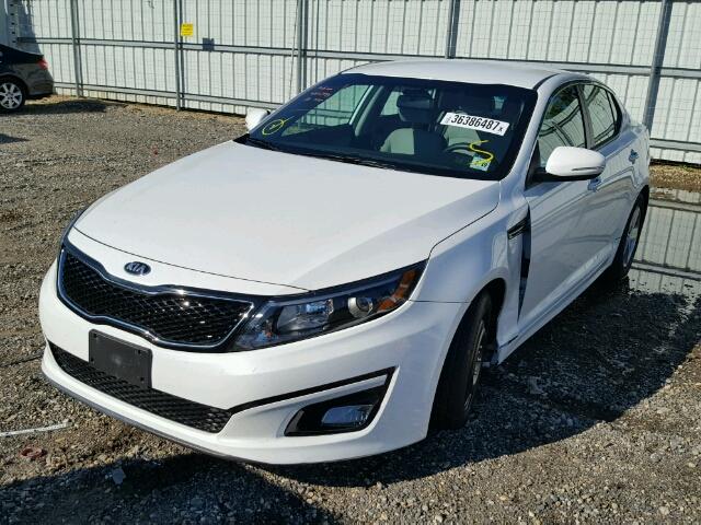 5XXGM4A73EG344336 - 2014 KIA OPTIMA LX WHITE photo 2