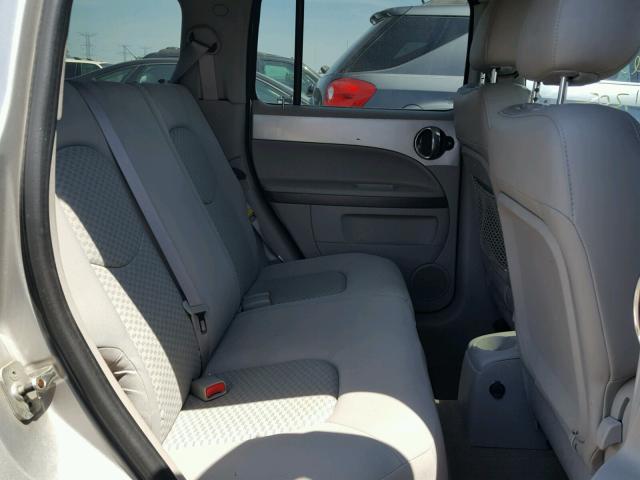 3GNDA13D07S535195 - 2007 CHEVROLET HHR LS SILVER photo 6