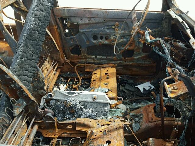 JS3JC51C9H4158666 - 1987 SUZUKI SAMURAI BURN photo 5