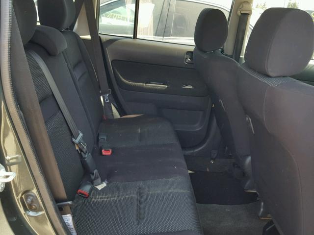 JTLKT324840141281 - 2004 TOYOTA SCION XB Grün Foto 6