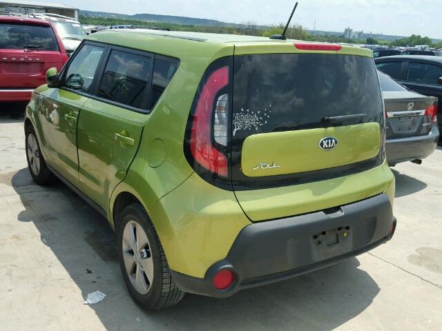 KNDJN2A20F7758003 - 2015 KIA SOUL GREEN photo 3