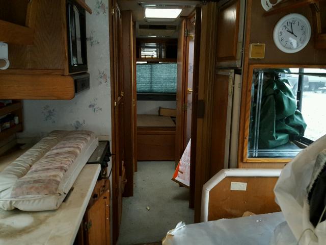 1GBKP37N4R3306366 - 1994 AIRS LAND YACHT 奶油色 照片 6