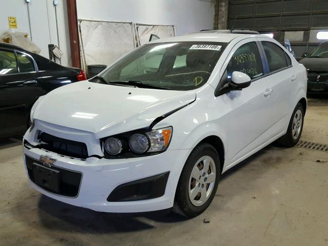 1G1JA5SH0D4218836 - 2013 CHEVROLET SONIC LS WHITE photo 2