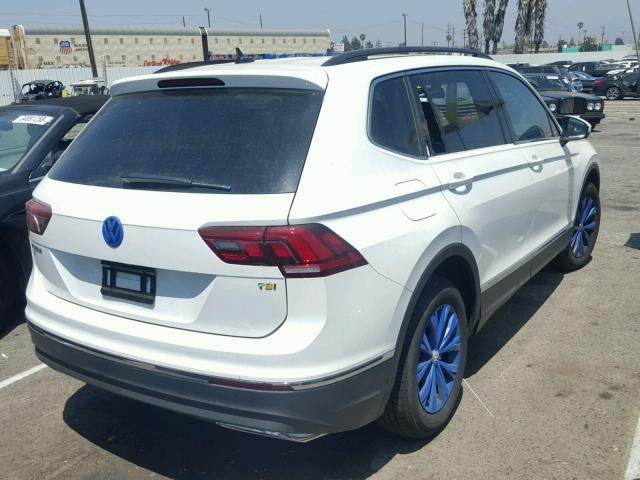 3VV3B7AX9JM087084 - 2018 VOLKSWAGEN TIGUAN SE WHITE photo 4