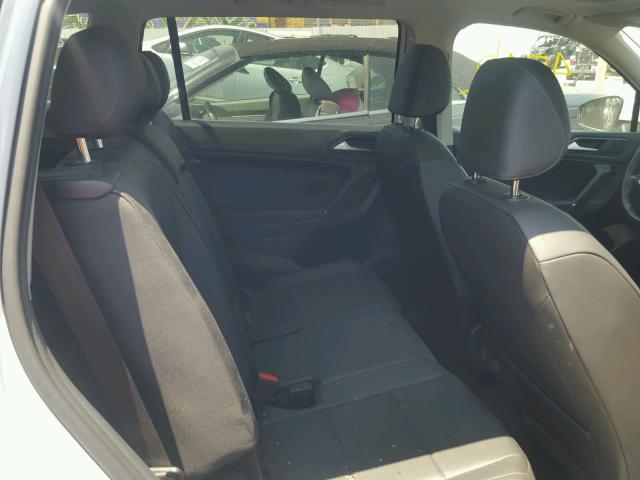 3VV3B7AX9JM087084 - 2018 VOLKSWAGEN TIGUAN SE WHITE photo 6