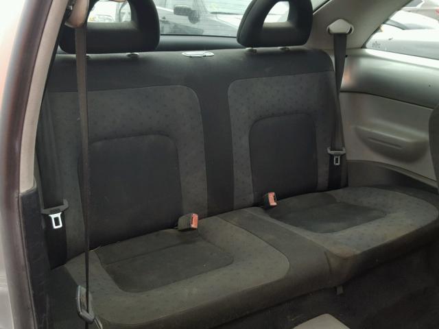 3VWBK21C01M450167 - 2001 VOLKSWAGEN NEW BEETLE 银色 照片 6