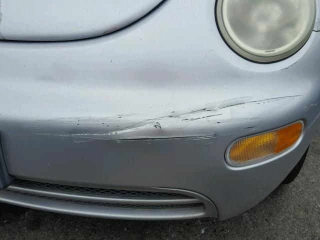 3VWBK21C01M450167 - 2001 VOLKSWAGEN NEW BEETLE 银色 照片 9