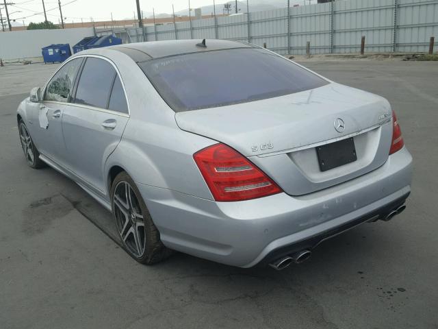 WDDNG7HB6AA310042 - 2010 MERCEDES-BENZ S 63 AMG SILVER photo 3